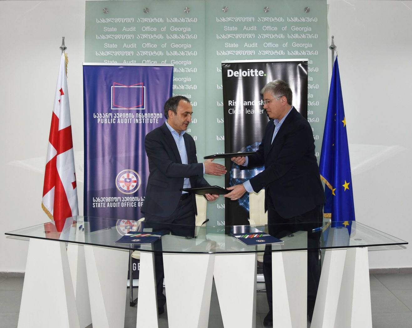 საჯარო აუდიტის ინსტიტუტმა დელოიტის საქართველოს ოფისთან თანამშრომლობის მემორანდუმი გააფორმა